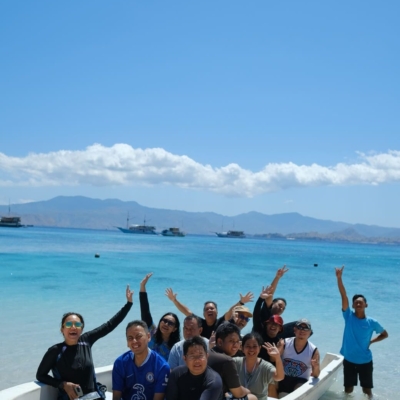 Galeri Kapal Komodo Island 6