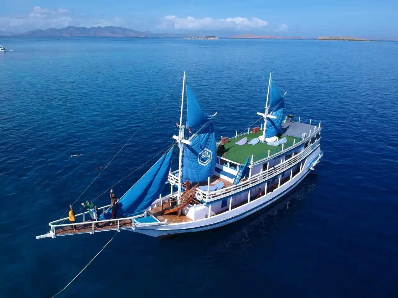Phinisi Deluxe