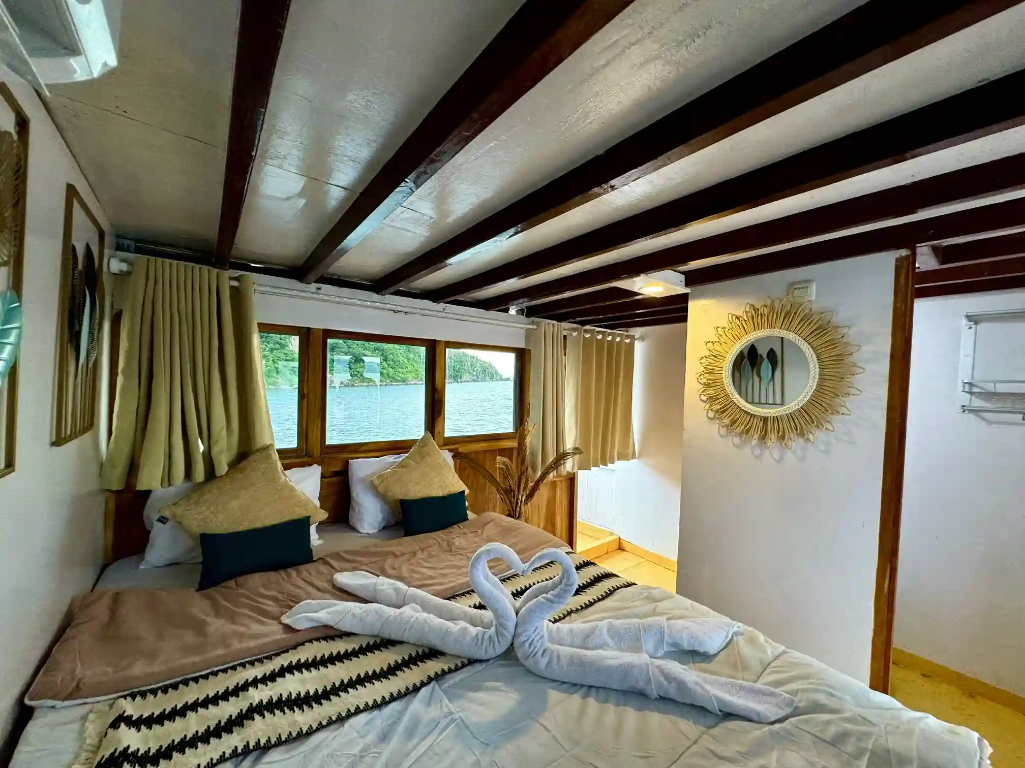 Private cabin Arham Jaya II