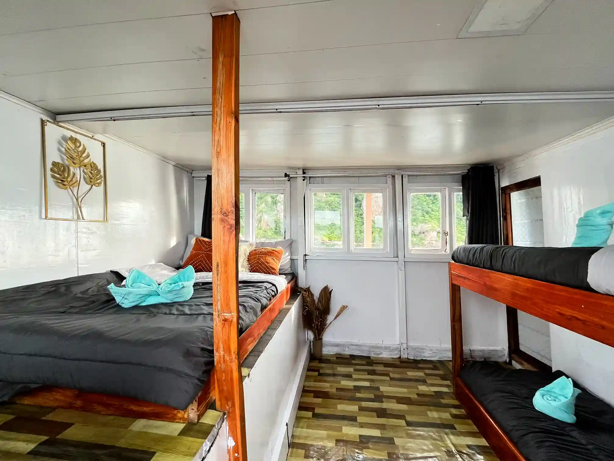 Share Cabin Nusantara Karya